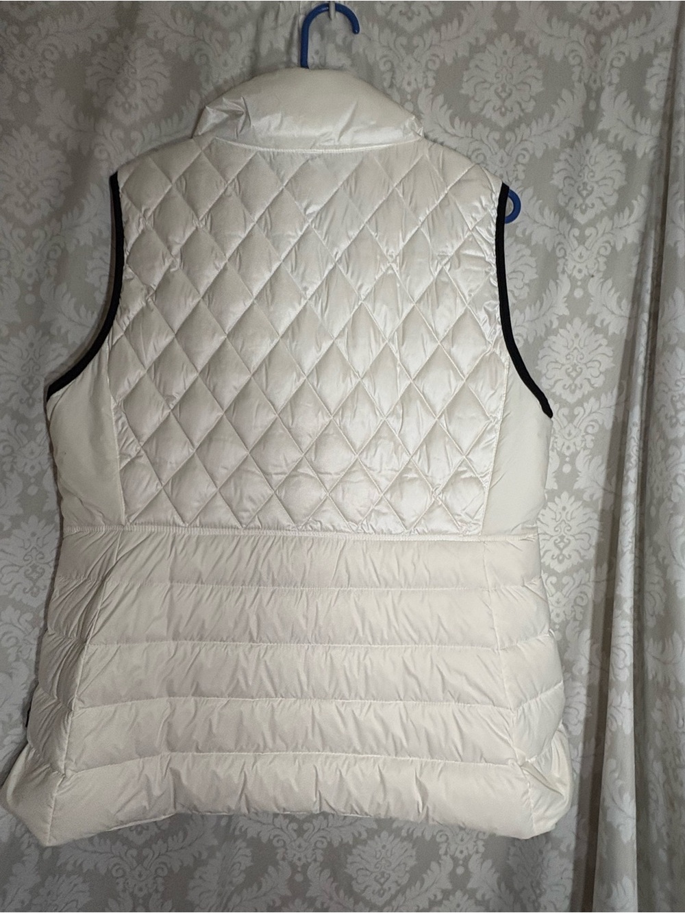 Calvin Klein “Performance” Down Vest XL New without Tags - Picture 9 of 12